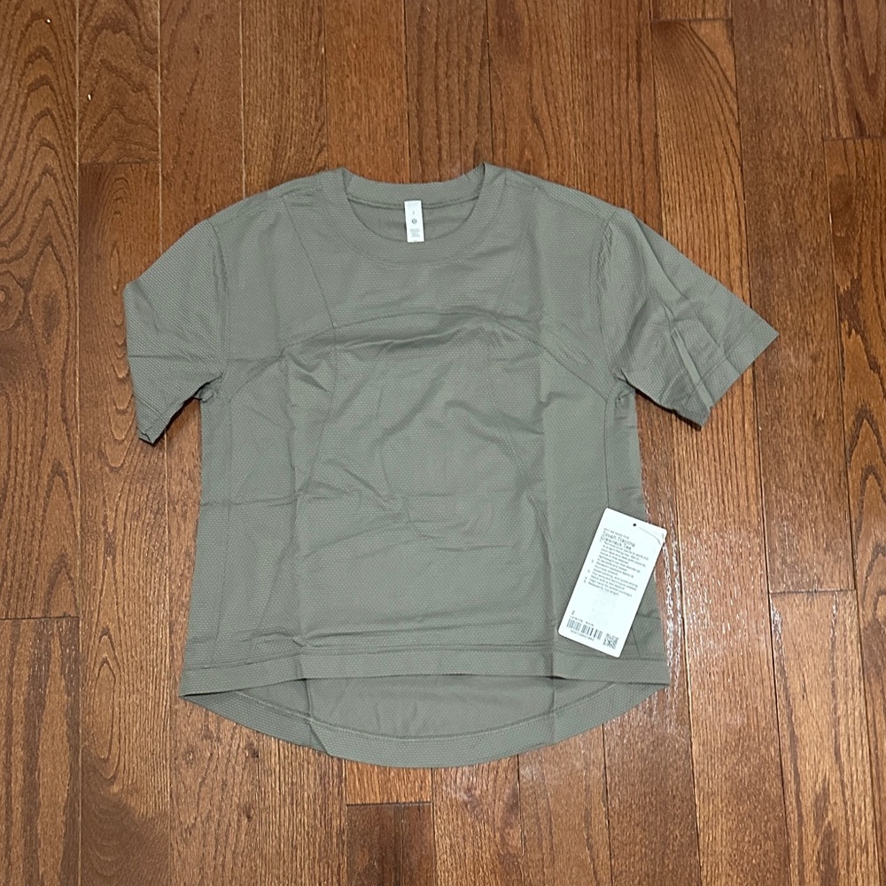 lululemon athletica tough training crewneck tee in Rover size 2
